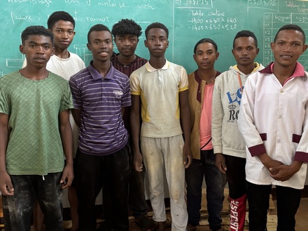 Enfants à l'école à Madagascar